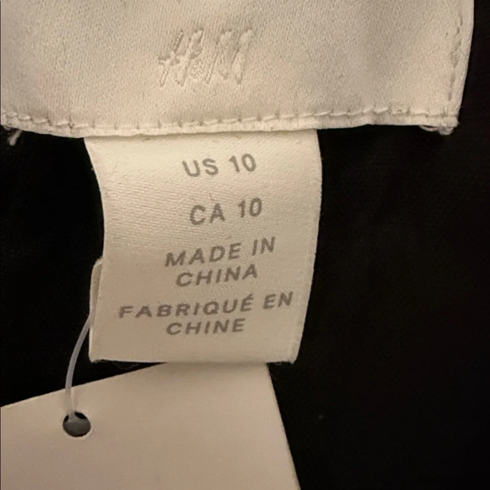 H&M High-waisted paper pants with pockets size 10
